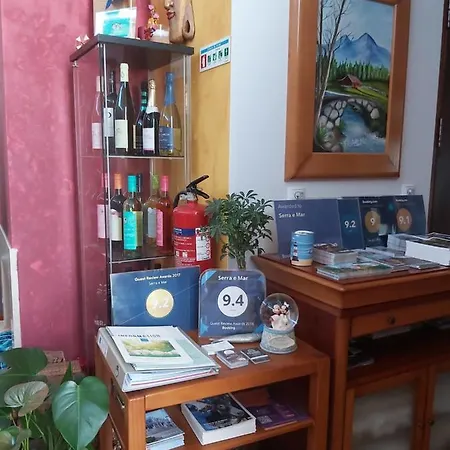 Serra E Mar Alojamento de Acomodação e Pequeno-almoço Chelreira