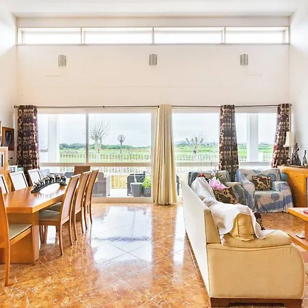 Couette-café Serra E Mar